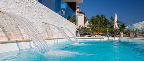 Piscina stagionale all'aperto