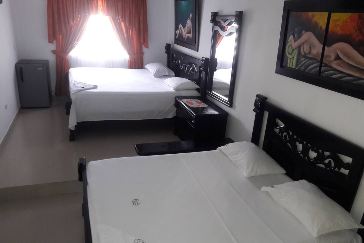 Standard Quadruple Room, Multiple Beds