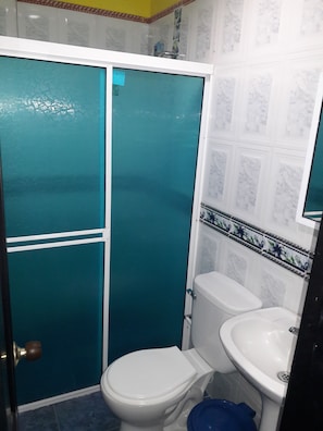 Shower, towels