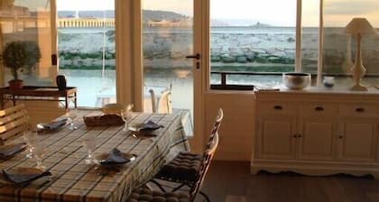Waterfront house in deauville