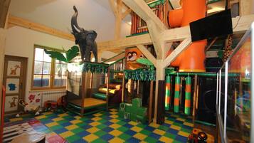 منطقة لعب الأطفال - داخلية