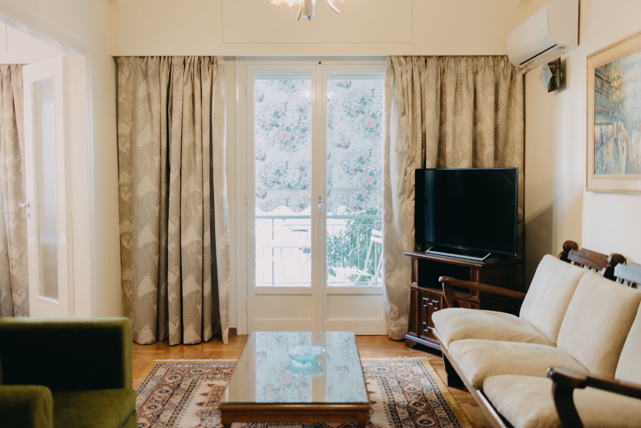 Decoración personalizada, muebles diferentes y escritorio 