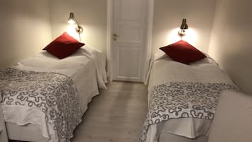 Stuga - pentry - sjöutsikt | Gratis wi-fi och sÀngklÀder
