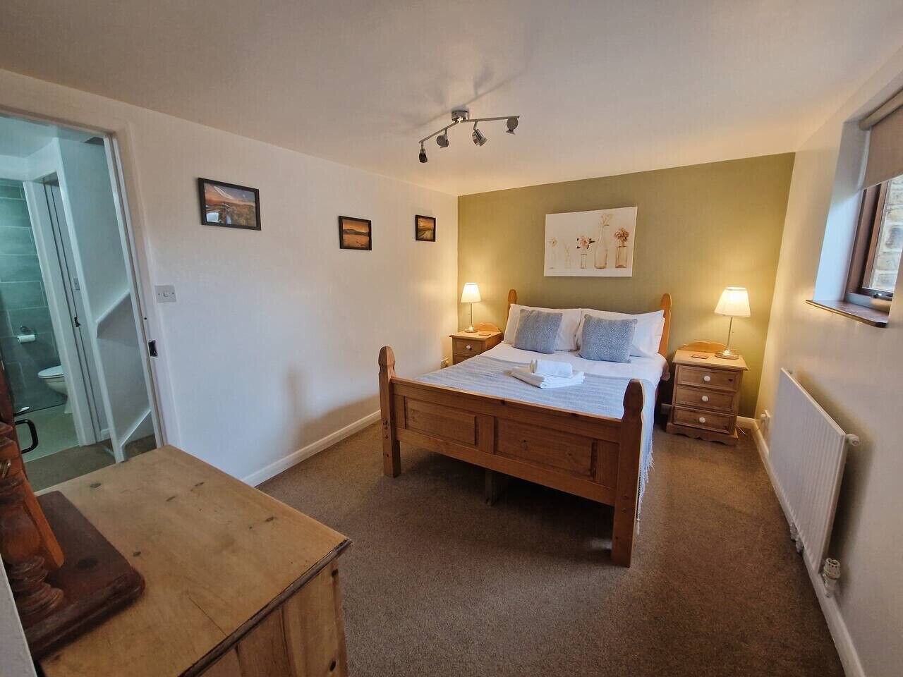 Desk, iron/ironing board, free WiFi, bed sheets