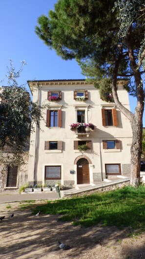 Majoituspaikan julkisivu