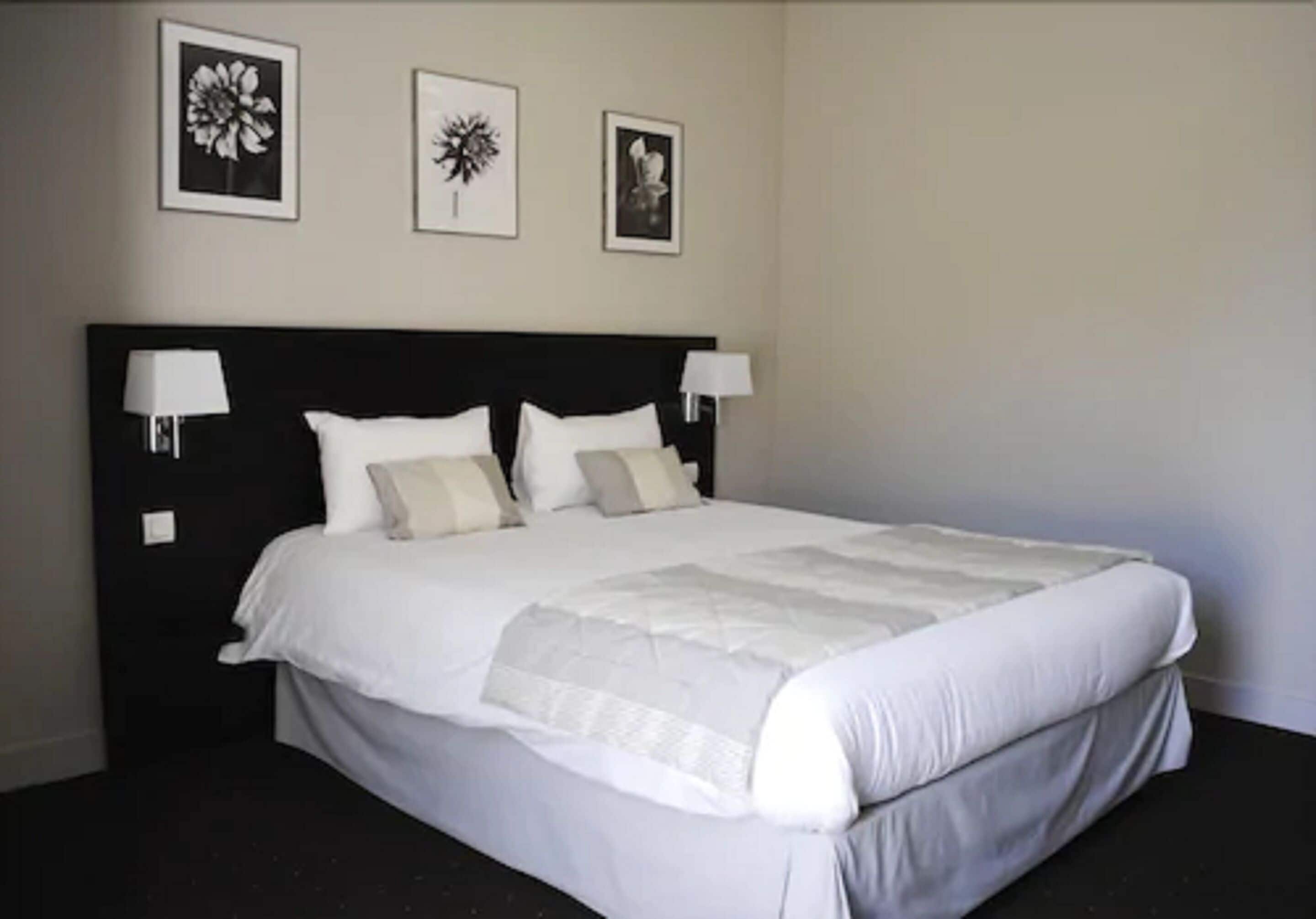 1 bedroom, premium bedding, laptop workspace, blackout curtains