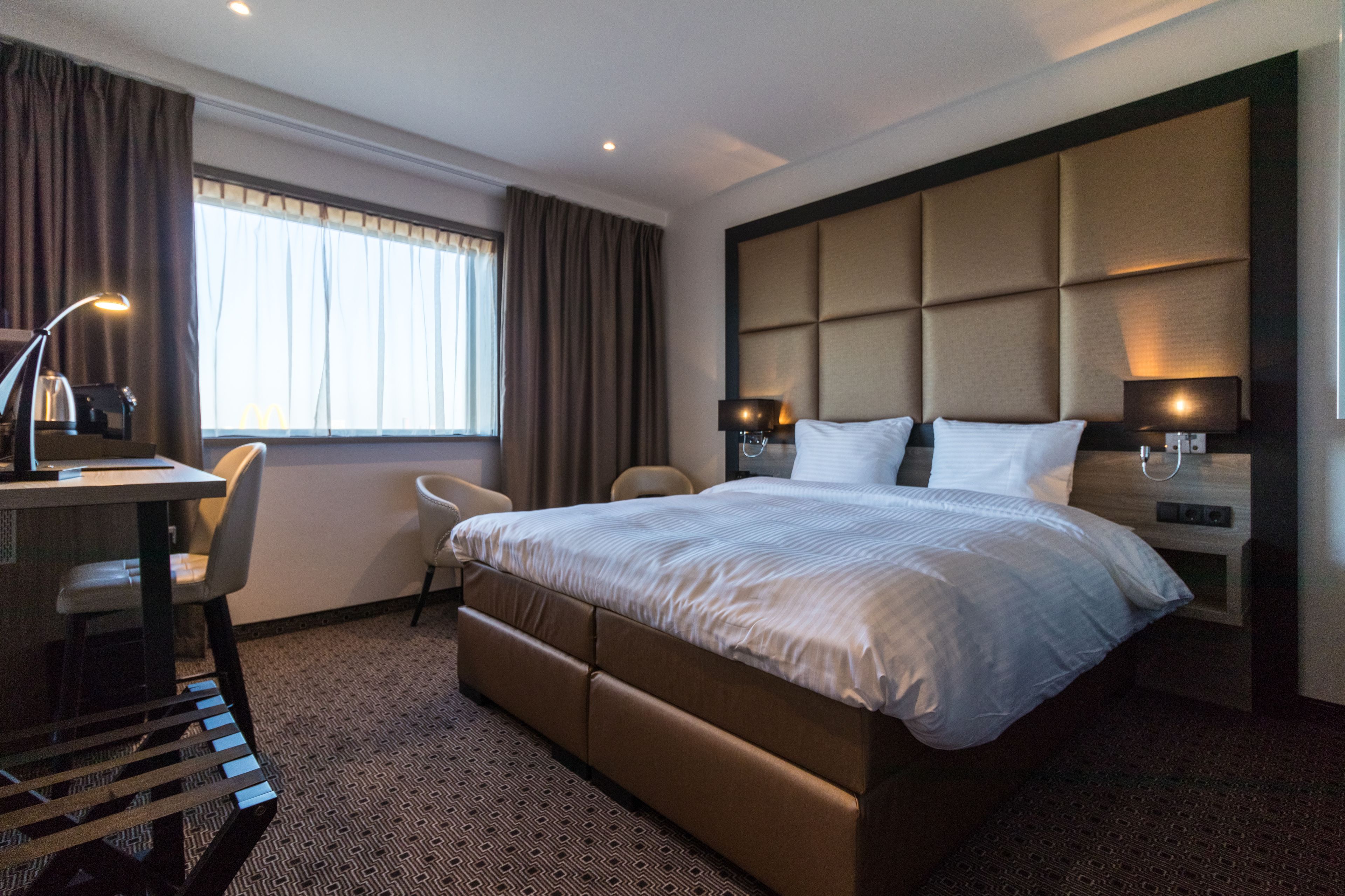 in-room safe, desk, iron/ironing board, free wifi