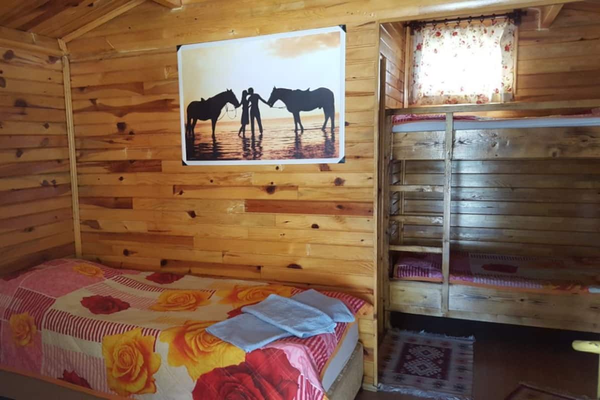 Bungalow | 1 bedroom, desk, free cots/infant beds, free WiFi