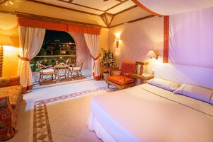 Minibar, in-room safe, blackout curtains, bed sheets