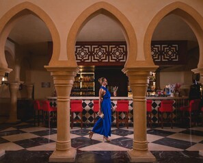 6 bars/lounges, poolside bar - The Grand Resort Hurghada (Hurghada)