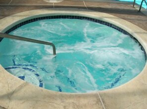 Piscine couverte, piscine chauffée