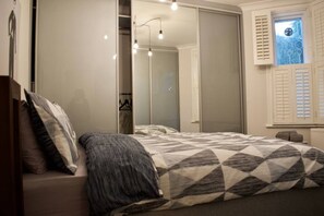 2 bedrooms - Stylish 2 Bedroom Flat With Large Garden (London)