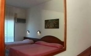 In-room safe, desk, cots/infant beds, free WiFi