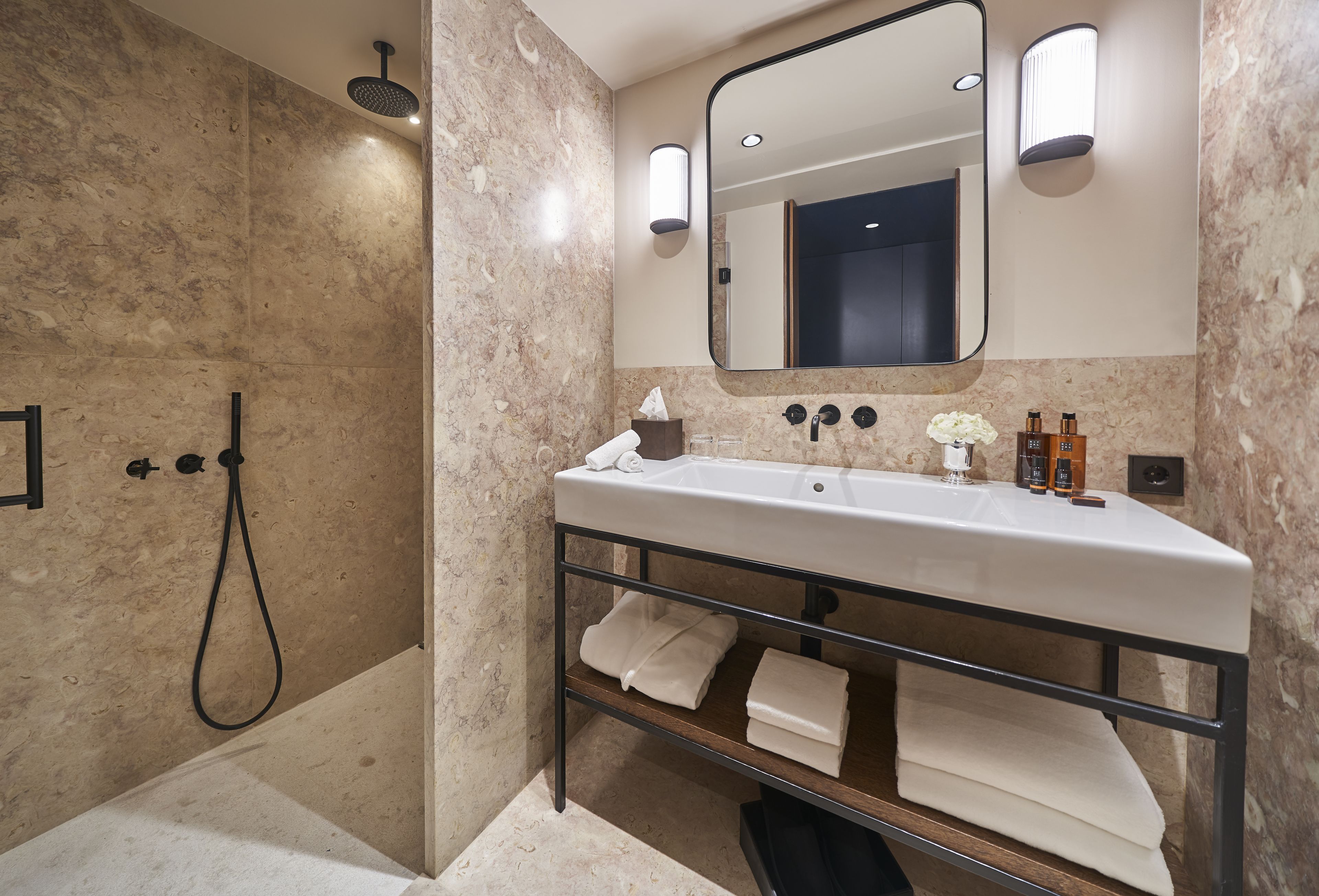 Photo - PortoBay Flores