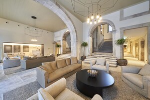 Sittområde i lobbyn