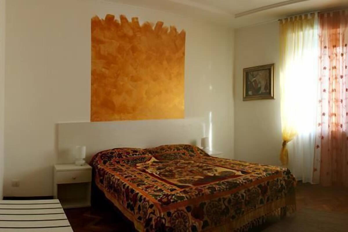 Superior Double or Twin Room, Private Bathroom (ORUS) | Iron/ironing board, WiFi (free), bed sheets
