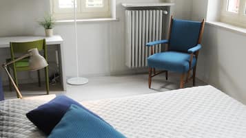 Quarto casal | Wi-Fi de cortesia, roupa de cama