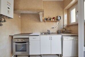 Microwave, oven, coffee/tea maker