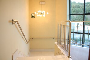 Staircase - Tremazal Hotel (Guardo)