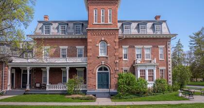 Oneida Community Mansion House