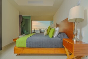 1 chambre, coffre-fort, fer et planche à repasser