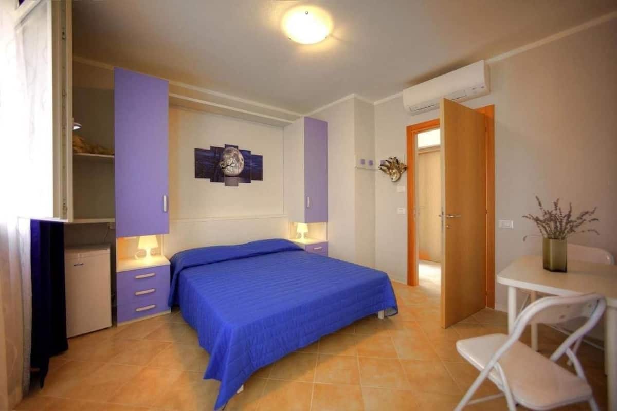 Camera familiare, terrazzo (Indaco) | Una cassaforte in camera, con stile personalizzato