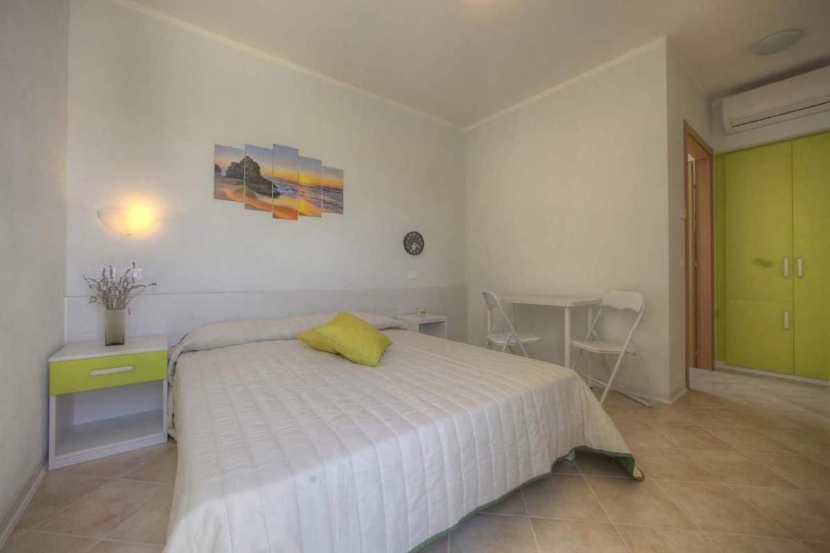 Standard Room (Cedro)