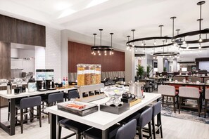 Daily cooked-to-order breakfast for a fee - Hilton Garden Inn Pittsburgh Area Beaver Valley, PA (Monaca)