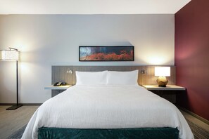 Caja de seguridad en la habitación y escritorio 