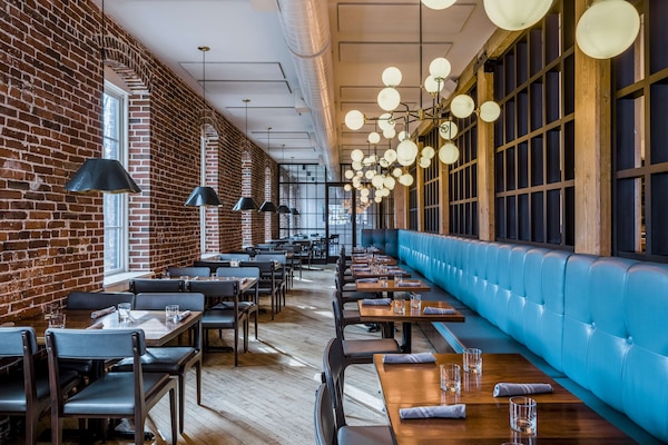 Breakfast, lunch and dinner served