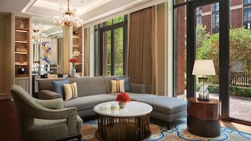 Suite, 2 Bedrooms (Residence) | Premium bedding, pillowtop beds, free minibar items, in-room safe