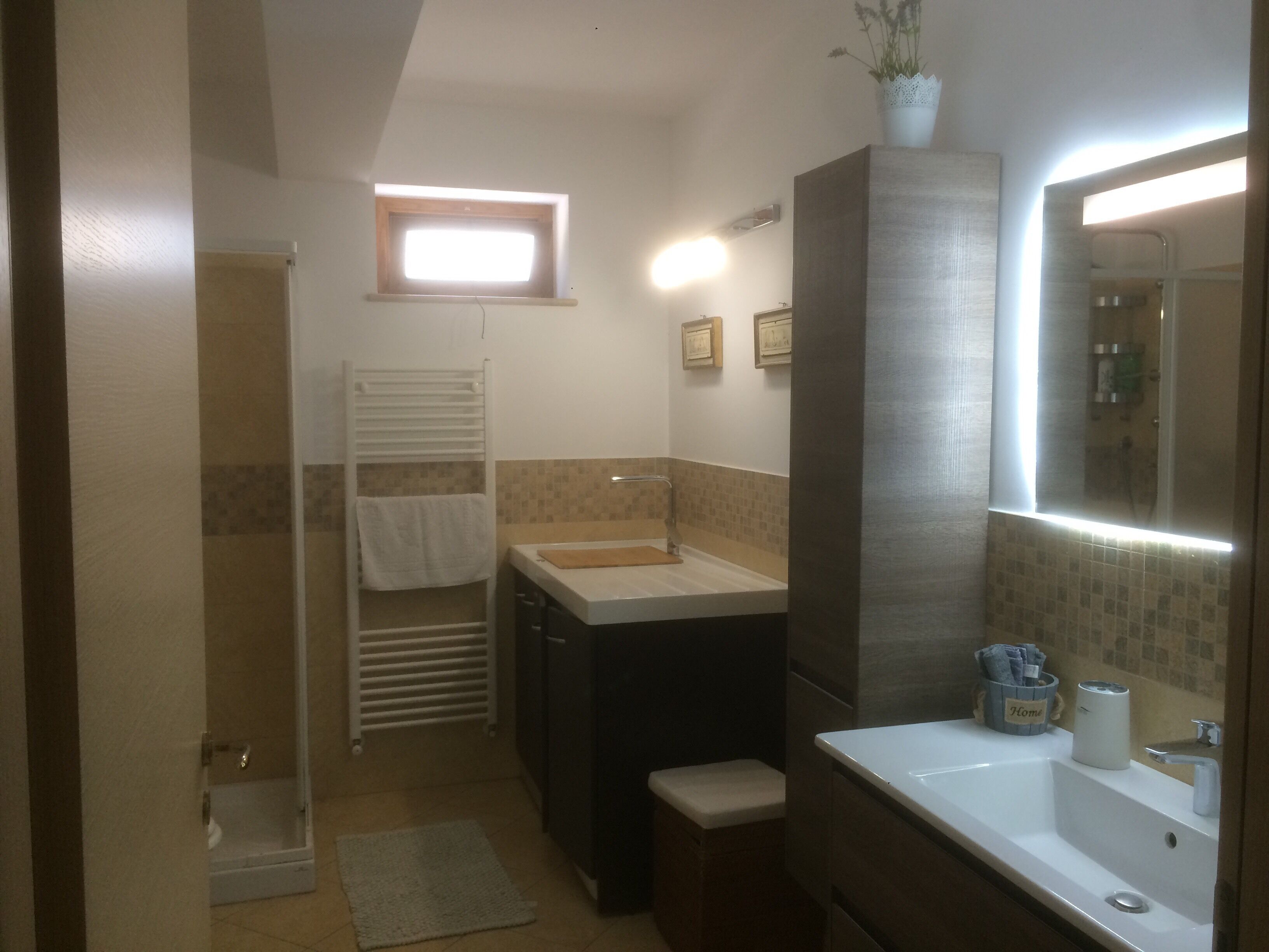 Dusche, Haartrockner, Bademäntel, Bidet