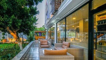 Terrasse/gårdhave