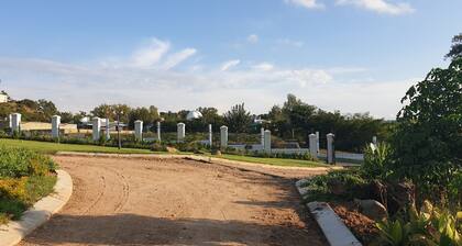 Lovely Modern Apartments next to Lanseria Airport