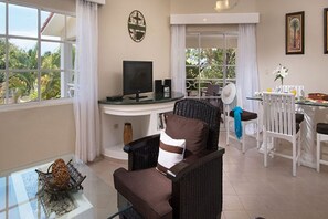 Smart TV, video games, DVD player, ping pong - 1-3 bd Beach Penthouse Suite, sleep 3 All Inclusive is included in listed price  (Puerto Plata)