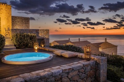 Aria Estate