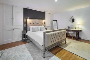 2 quartos, ferros/tábuas de passar roupa, Wi-Fi de cortesia