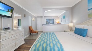 Iron/ironing board, free WiFi, bed sheets - Pelican Pointe 311:Walk to Beach~Pool~Free Parking (Clearwater)