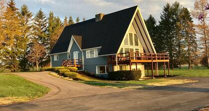 Finger Lakes Wine Country Chalet