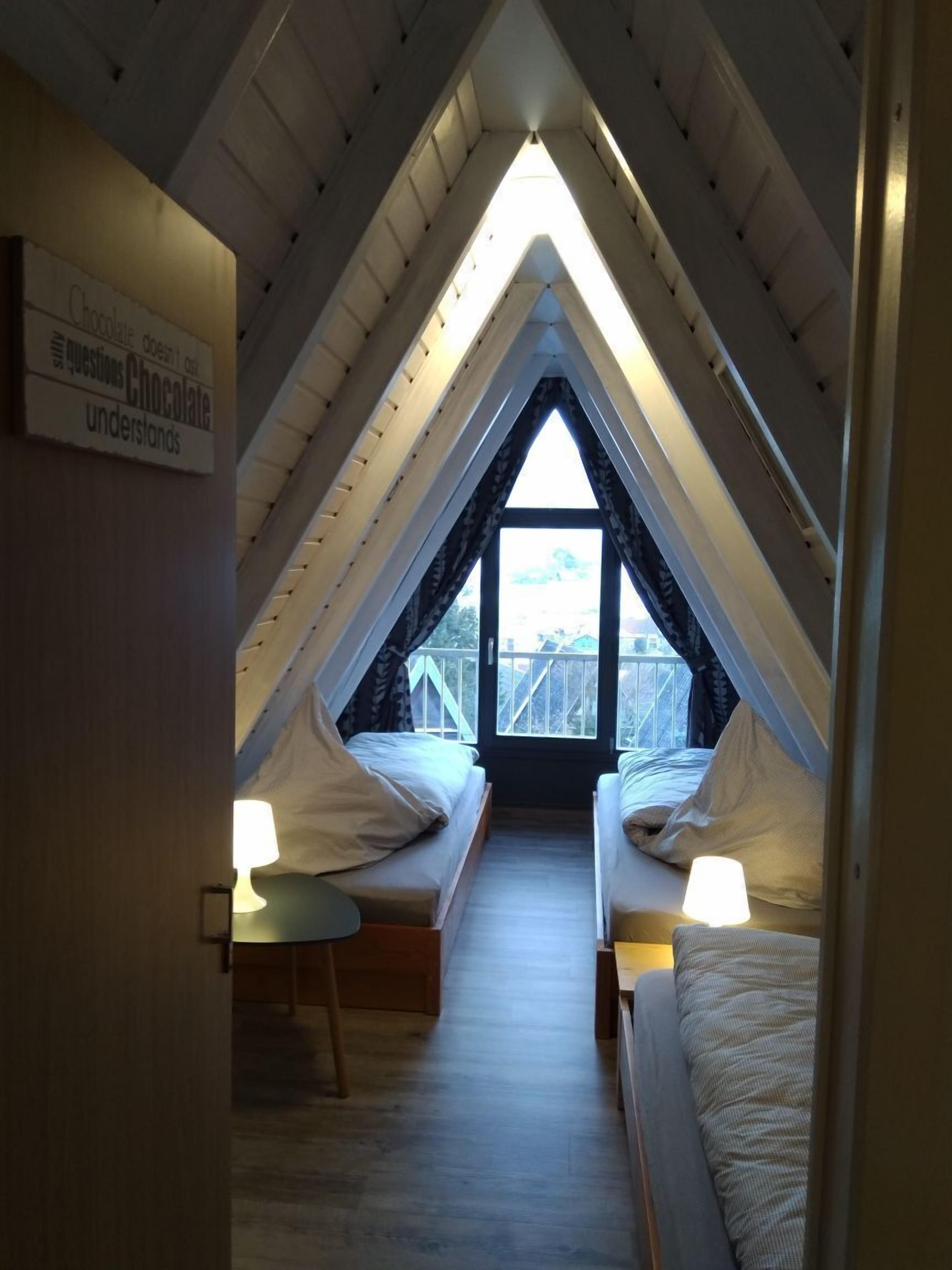 2 Schlafzimmer, Zimmersafe, kostenloses WLAN, Bettwäsche