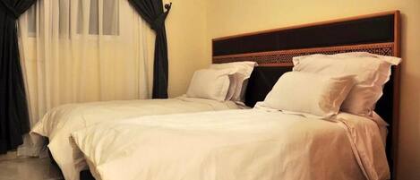 2 dormitorios y Internet