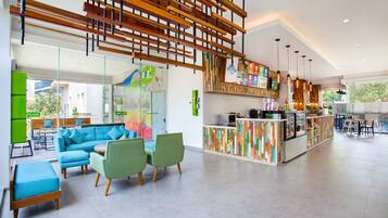 Een 32-inch ledtelevisie met kabelzenders en televisie