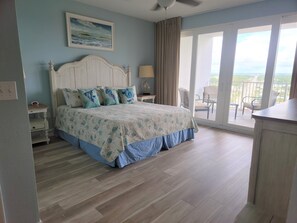 3 chambres, fer et planche à repasser, lit parapluie, Wi-Fi gratuit