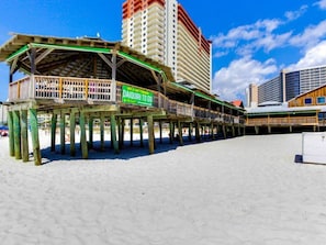Beach nearby, sun-loungers