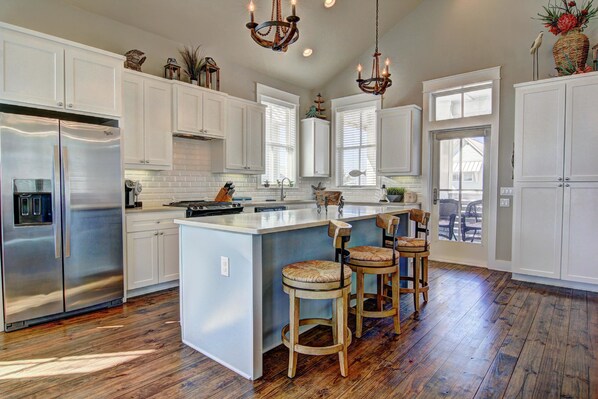 Maison, 4 chambres | Cuisine privée | Vaisselle et ustensiles