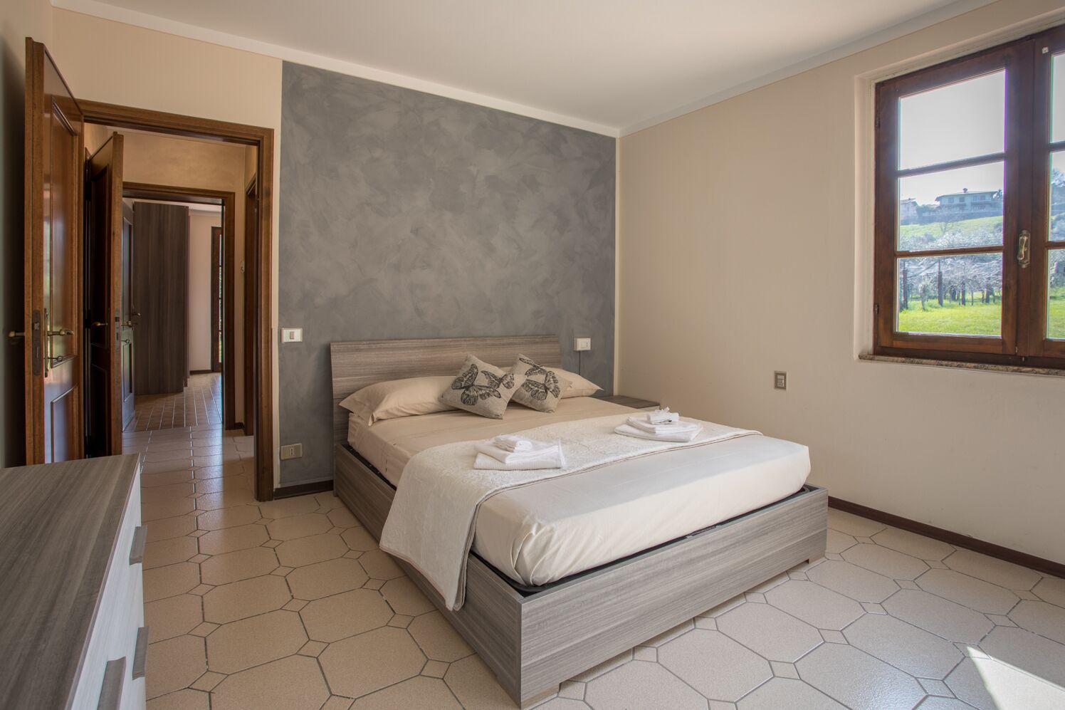 4 Schlafzimmer, Bügeleisen/Bügelbrett, kostenloses WLAN, Bettwäsche