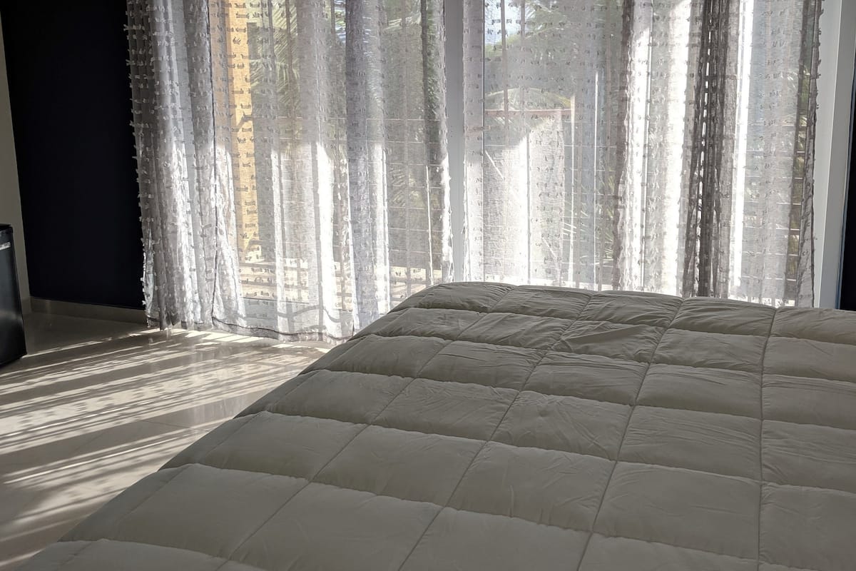 1 kamar tidur, seprai premium, dan didekorasi berbeda-beda