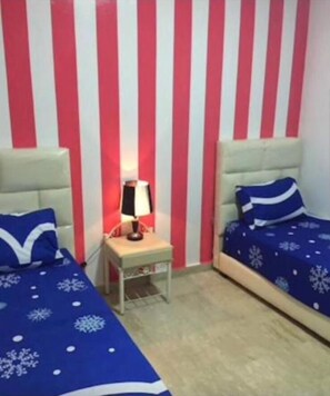 Desk, blackout drapes, free WiFi, bed sheets