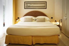 Sengetøy av topp kvalitet, dundyner og senger med overmadrass