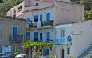 Exterior - Fantastic seafront villa in front of the sea and the Aeolian Islands (San Gregorio-bagnoli)